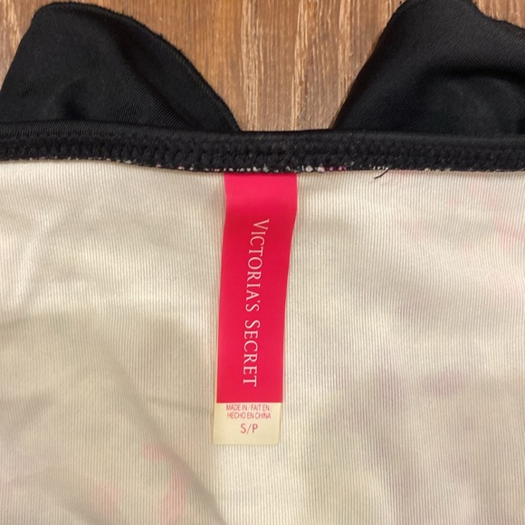 Victoria’s Secret “Gorgeous” colorful cheetah/animal print bikini - Picture 10 of 10